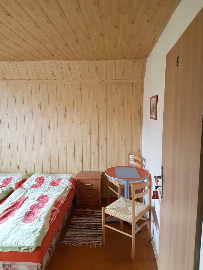 Valeria 山林小屋